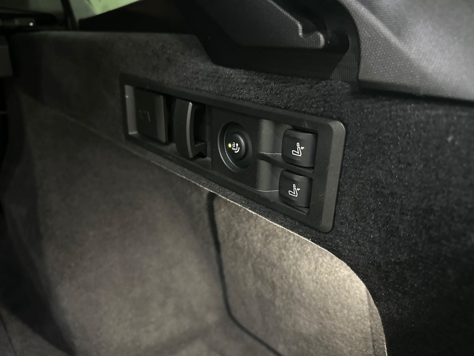 BMW 320 d M Sport /ACC /360°KAMERA / HEAD-UP /1.HAND