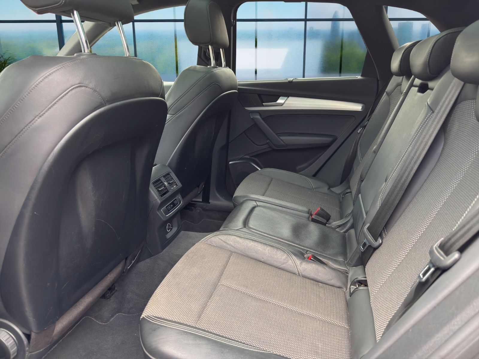Audi Q5 40 TDI quattro S- Line Sport Hybrid - Samsaru's Car Outlet