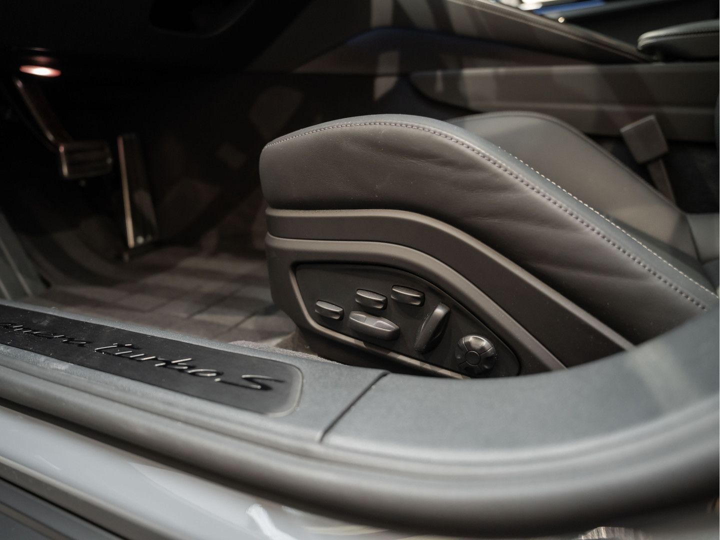 Porsche Panamera Turbo S Carbon Pakket 4.0 Turbo S PCCB