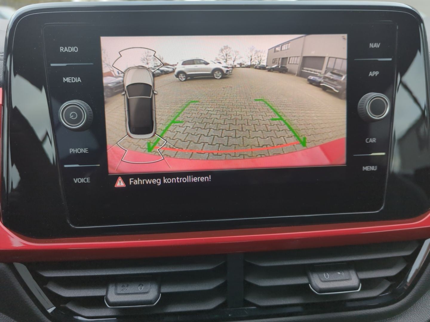 Volkswagen T-Roc R-Line 1.5 TSI DSG - Samsaru's Car Outlet