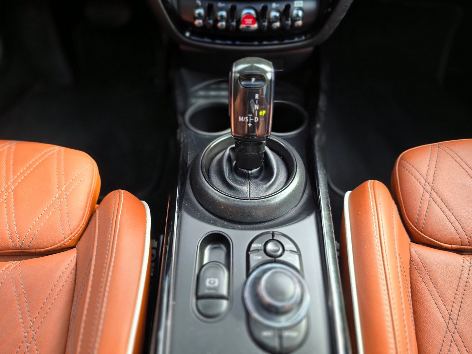 MINI COOPER Clubman MINI Yours - Samsaru's Car Outlet