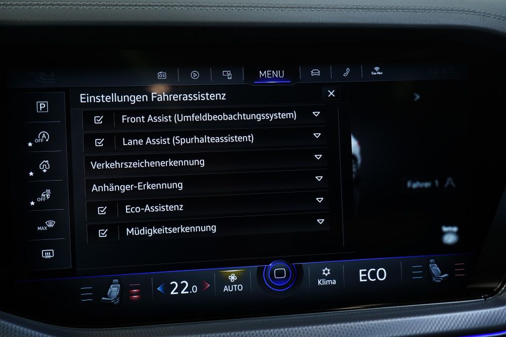 Volkswagen Touareg 4.0 TDI DSG 4M R line - Samsaru's Car Outlet