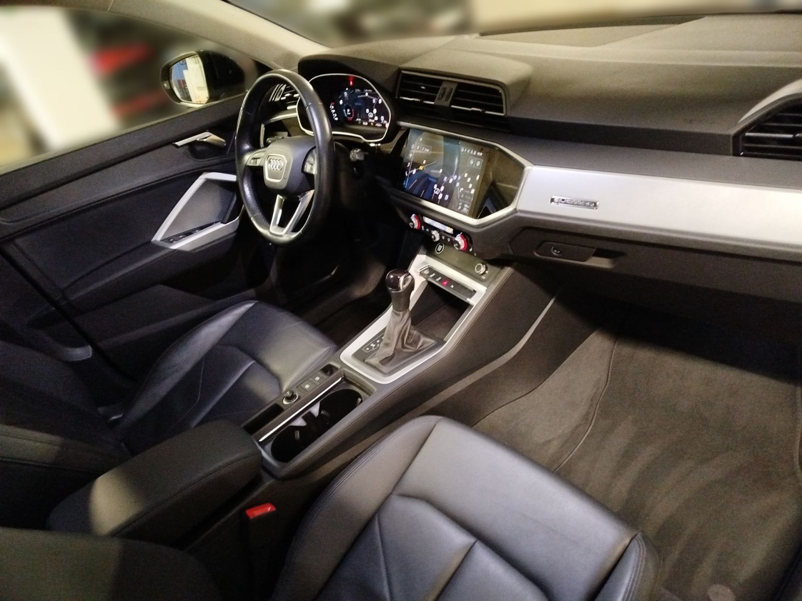Audi Q3 Sportback 35 TDI quattro S tronic S line Navi