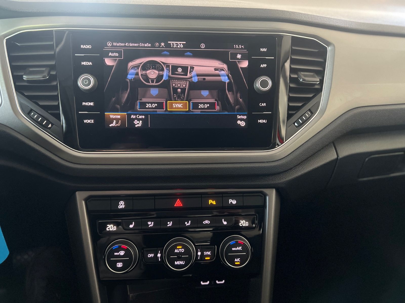 Volkswagen T-Roc 1.5 TSI Style - Samsaru's Car Outlet