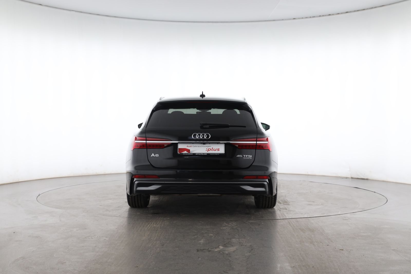 Audi A6 Avant 45 TFSI quattro S tronic S line 8-fach