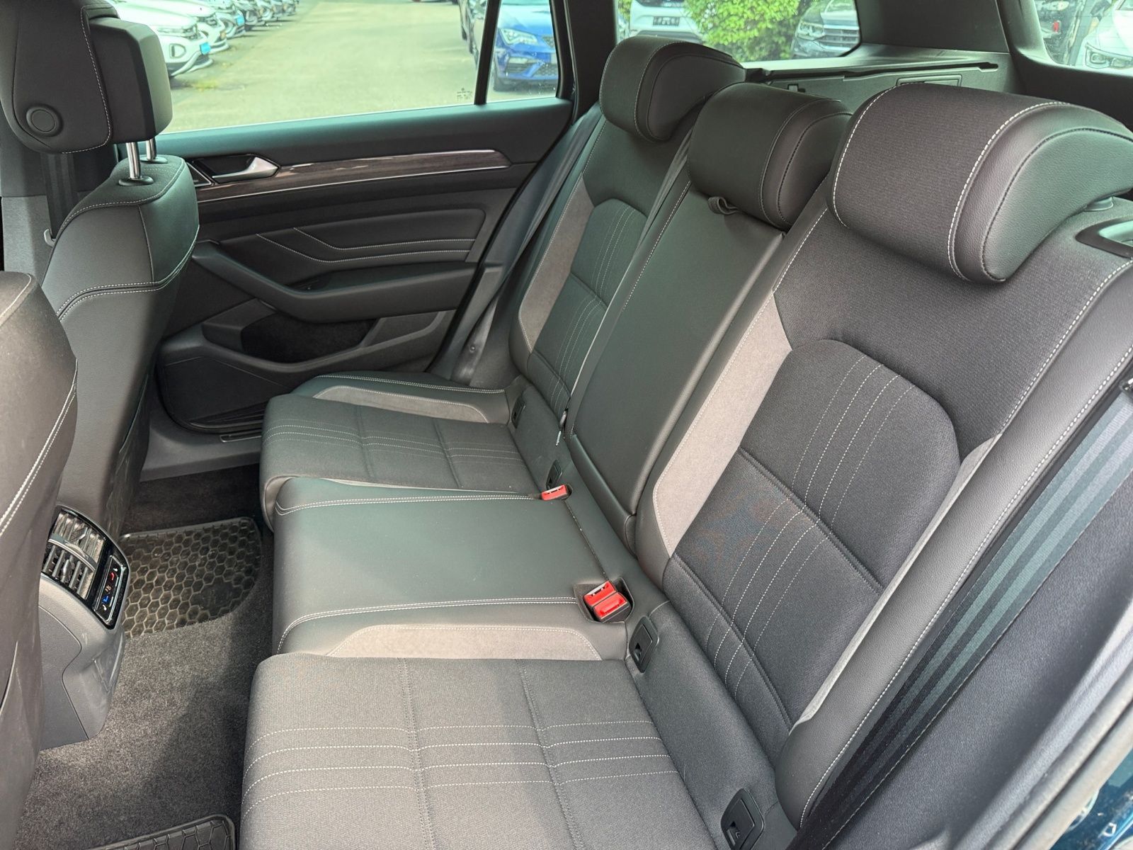 Volkswagen Passat Alltrack 2.0TDI DSG 4M Pano Navi AHK LED