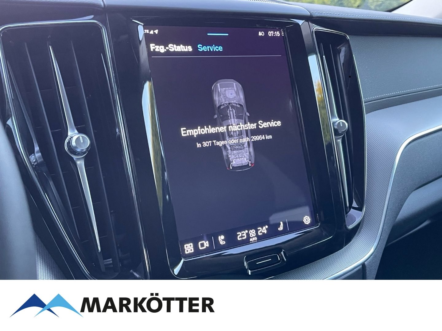 Volvo XC60 T8 AWD Recharge Ultimate Dark - Samsaru's Car Outlet