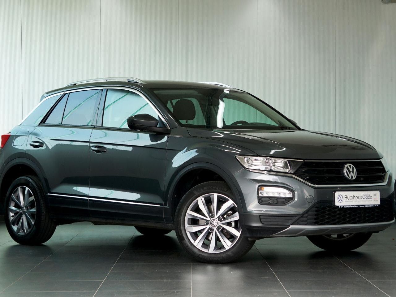 Volkswagen T-Roc Style 1.5 TSI - Samsaru's Car Outlet