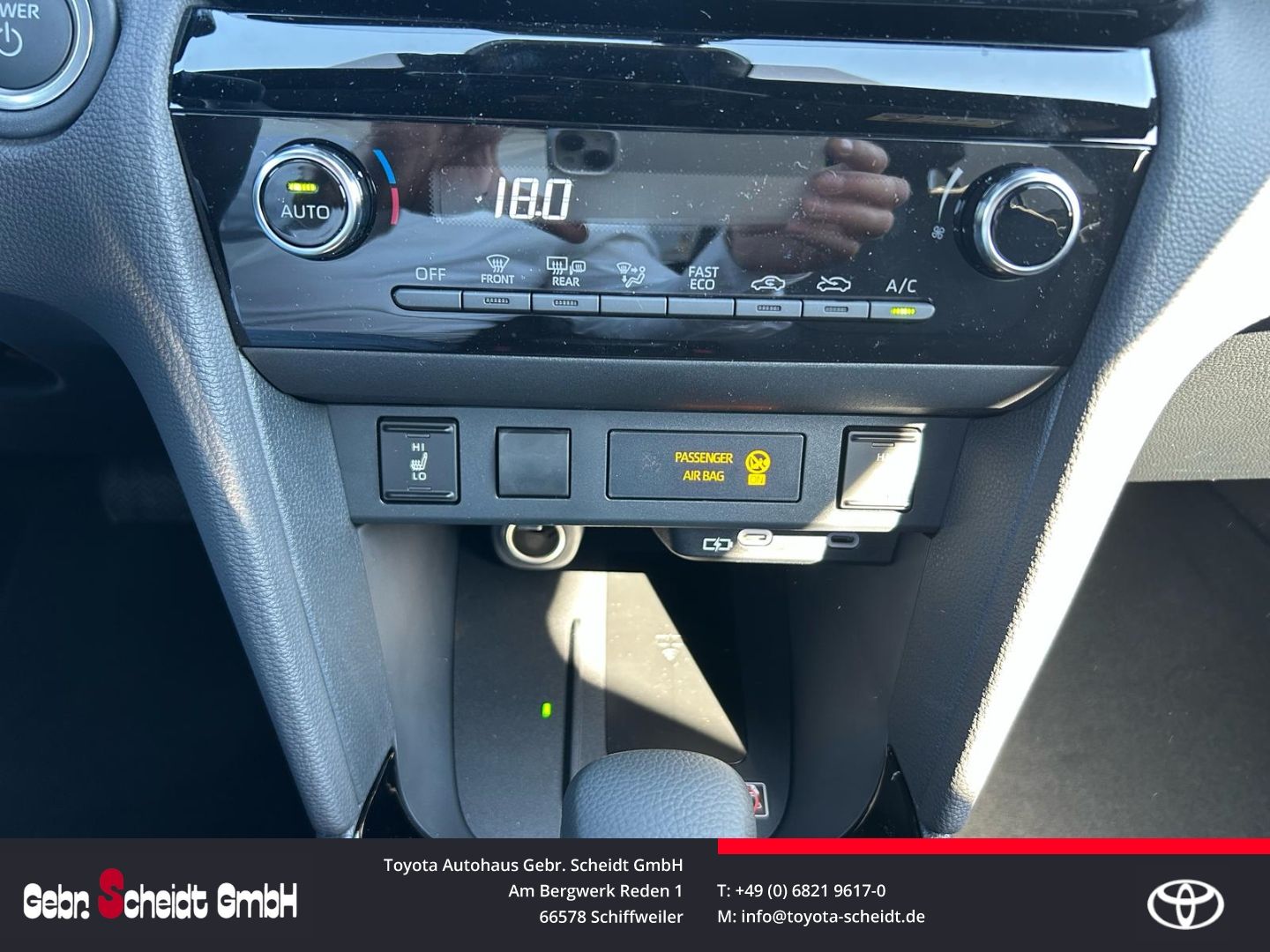 Toyota Yaris Cross Hybrid 1,99% Finanzierung Team D 1.5