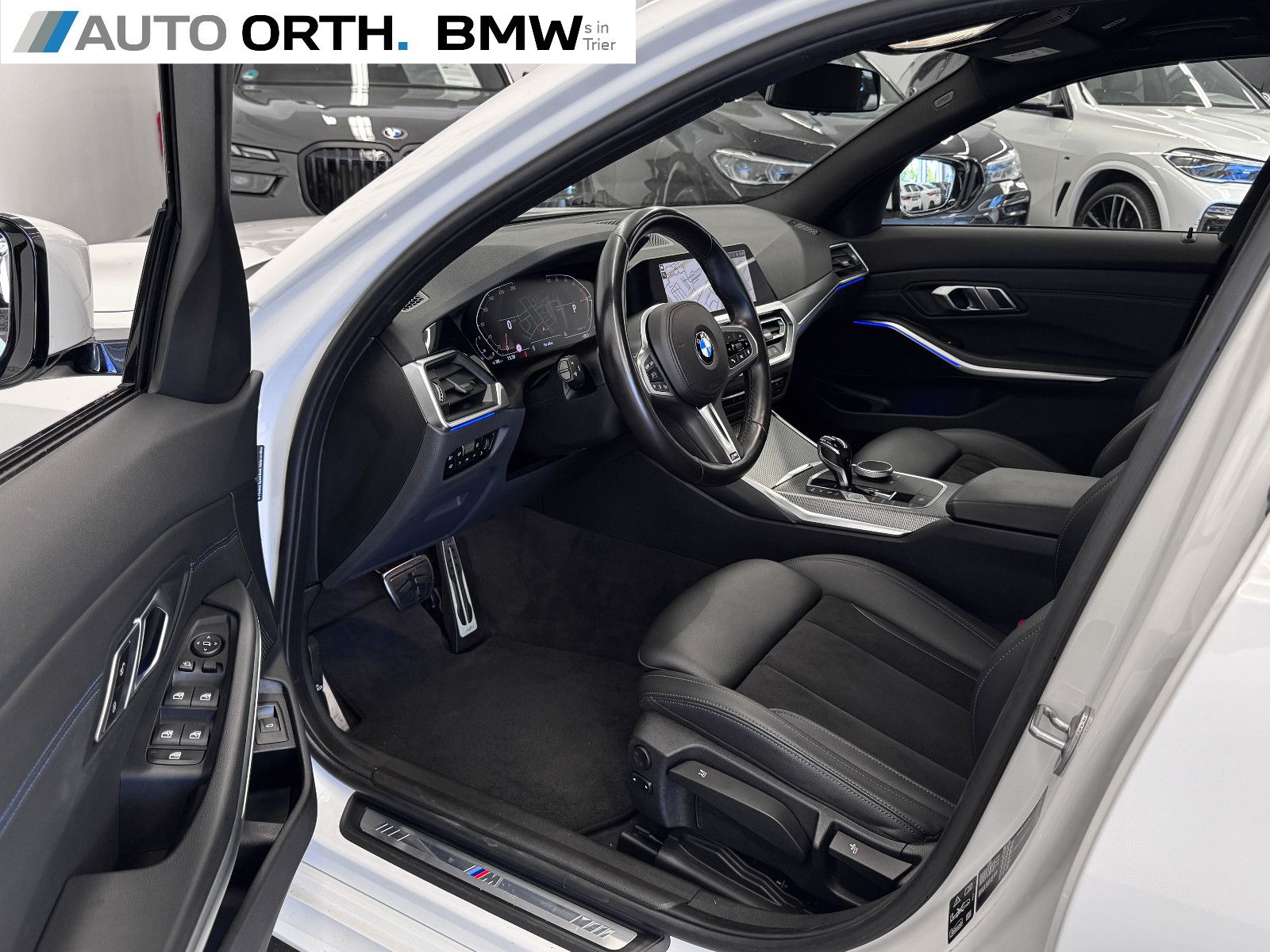 BMW 330i xDrive Touring M-Sport - Samsaru's Car Outlet