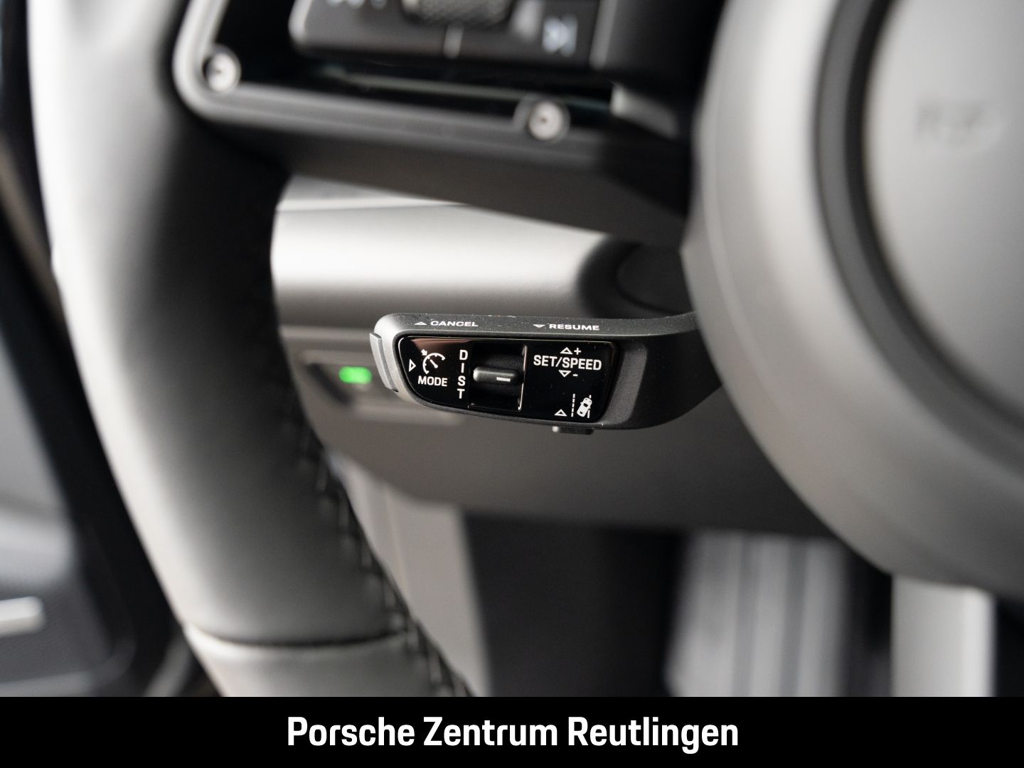 Porsche Macan 4S Surround-View InnoDrive LED-Matrix