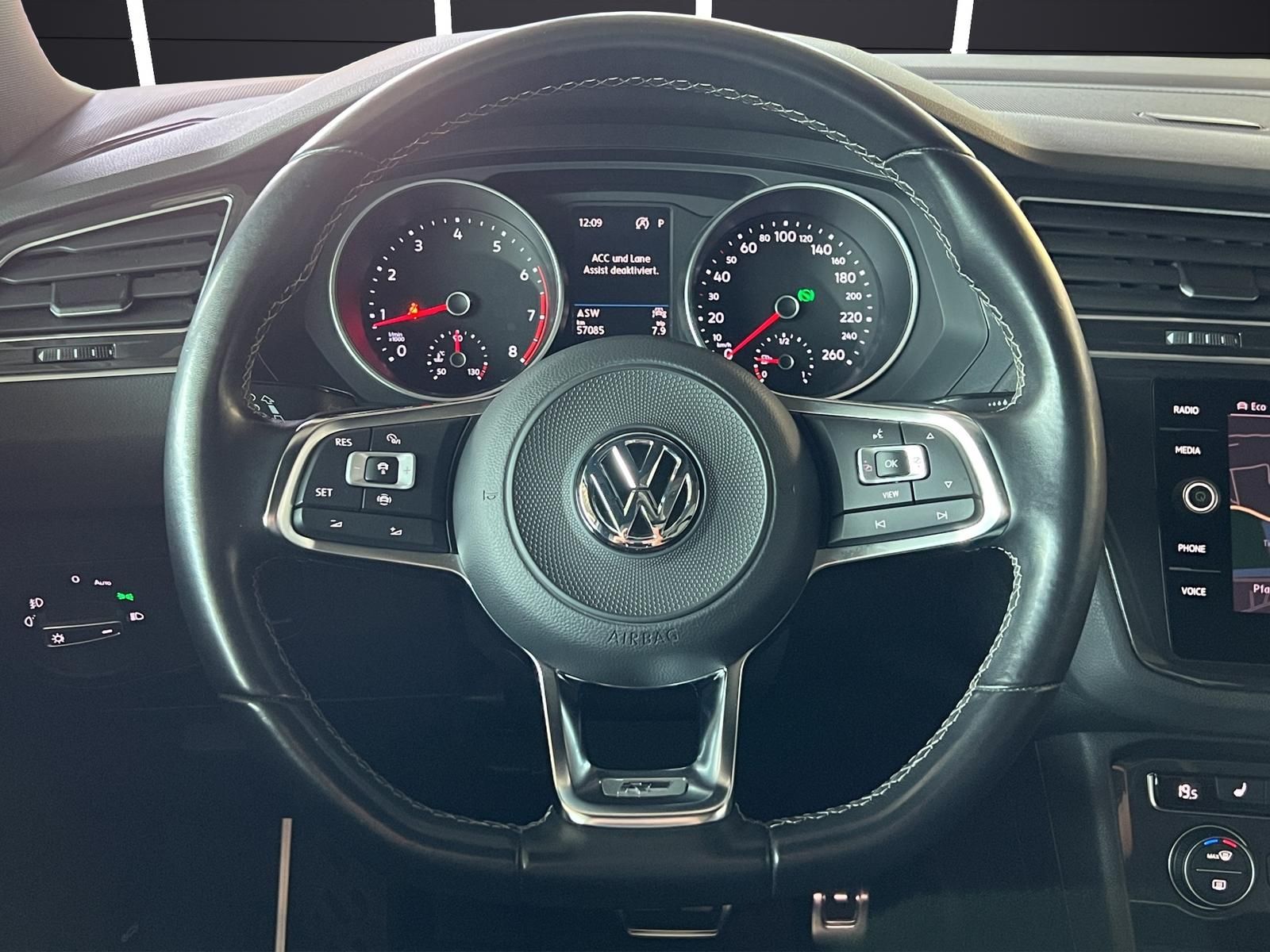 Volkswagen Tiguan 3X R LINE 4M Black - Samsaru's Car Outlet