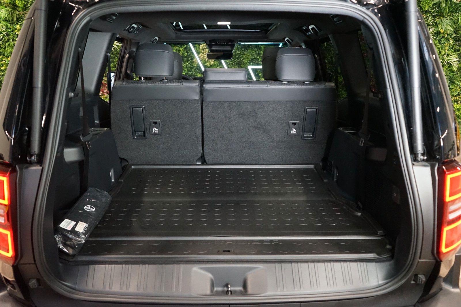 Toyota Land Cruiser EXECUTIVE*AUX.HEAT*JBL*74.545€NETTO