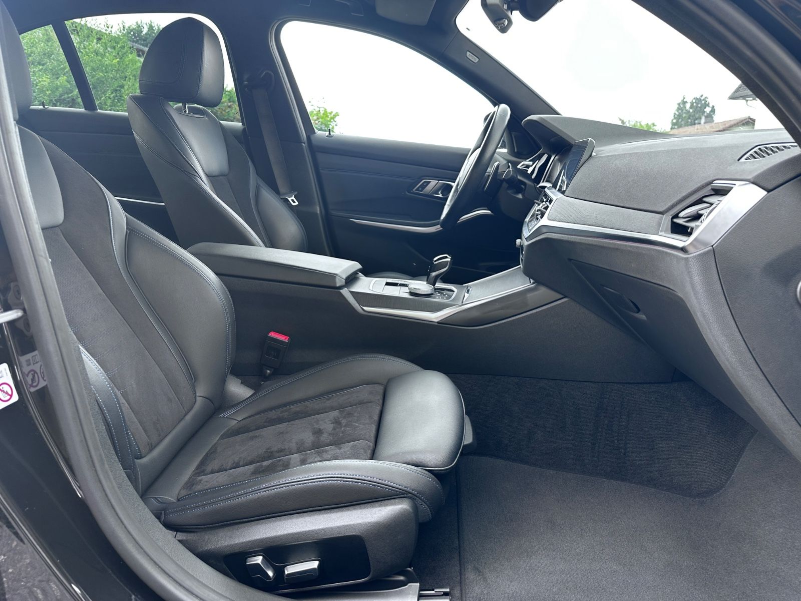 BMW 3 Lim. 320 d M Sport - Samsaru's Car Outlet