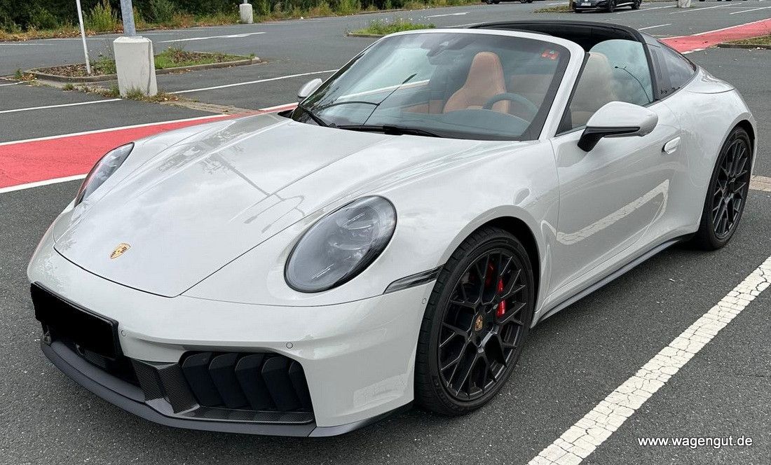 Porsche 911 Targa 4 GTS BURMESTER*CARBON*
