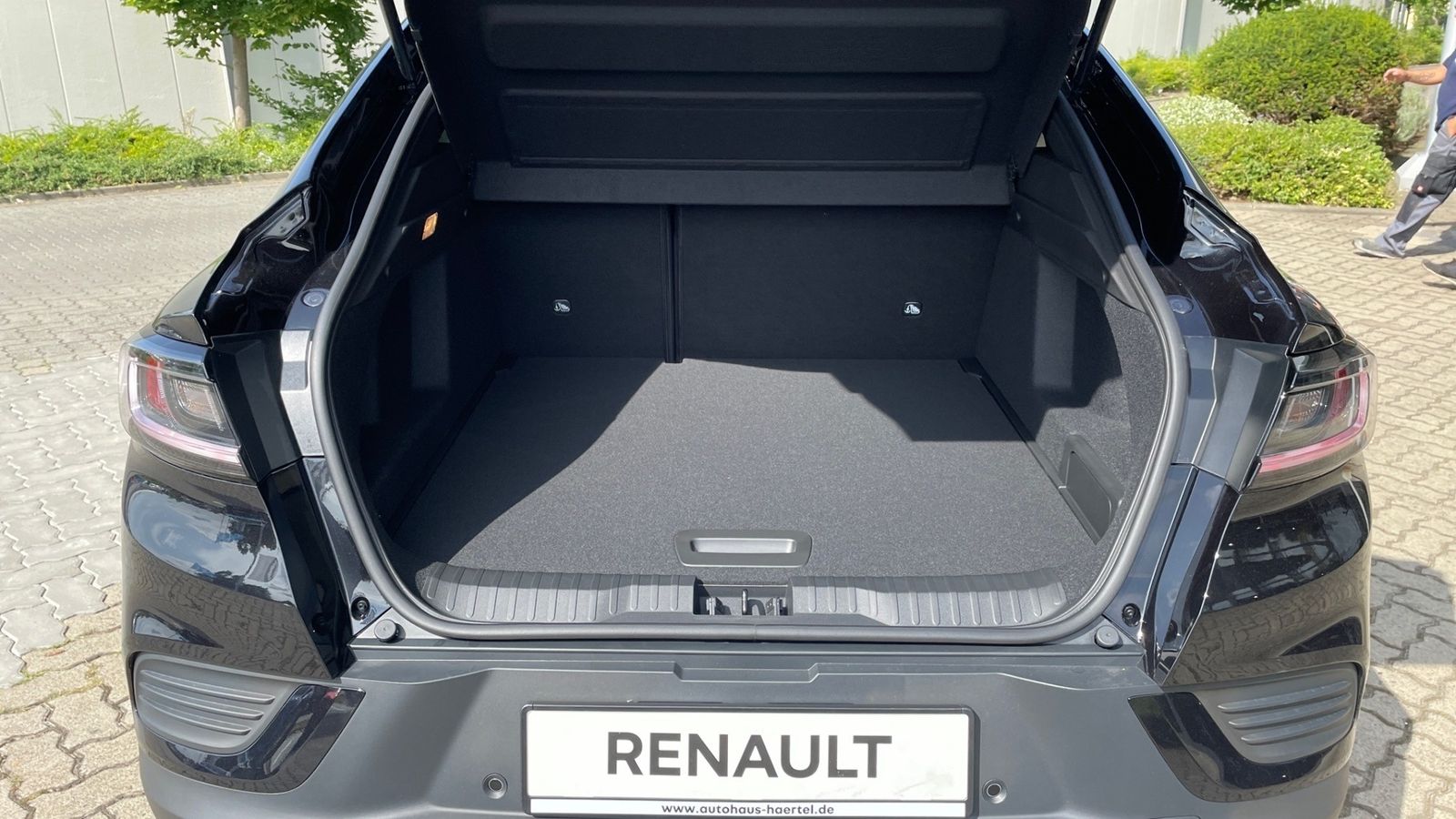 Renault Arkana ESPRIT ALPINE Full Hybrid - Samsaru's Car Outlet