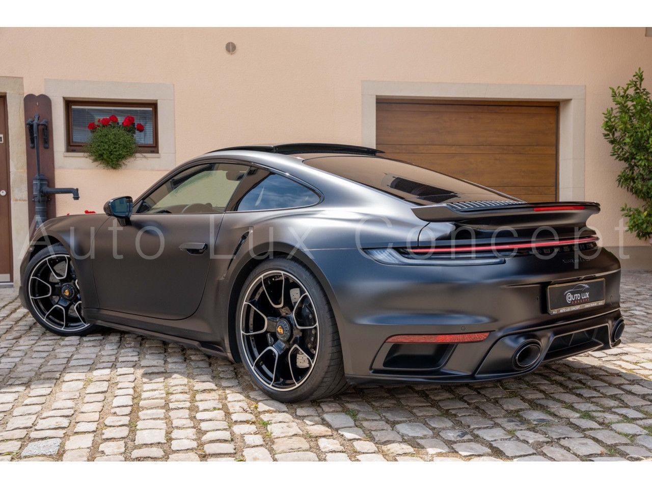 Porsche 992 911 Turbo S Aerokit/Burmester/Lederpaket/Car