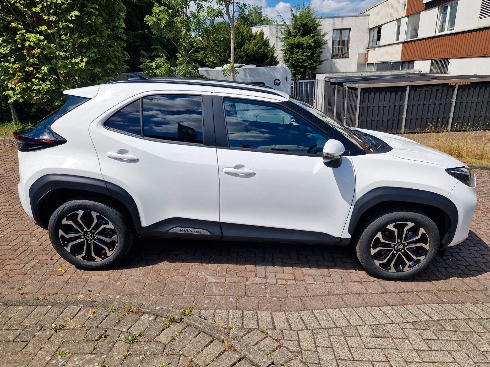 Toyota Yaris Cross 1,5-l-VVT-iE Teamplayer Safety P. V