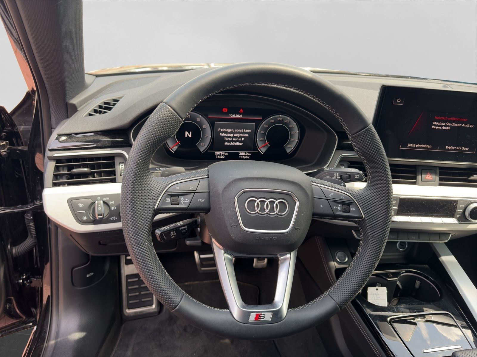 Audi A4 Avant 40 TFSI Q 2x S LINE AHK LM19 MATRIX-LED