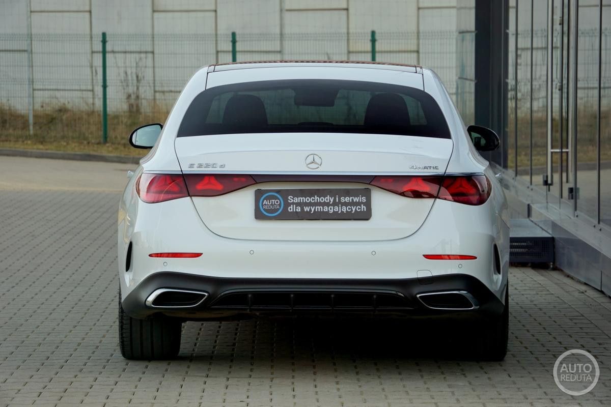 Mercedes-Benz E 220 d Lim. 4Matic AMG Line - Samsaru's Car Outlet