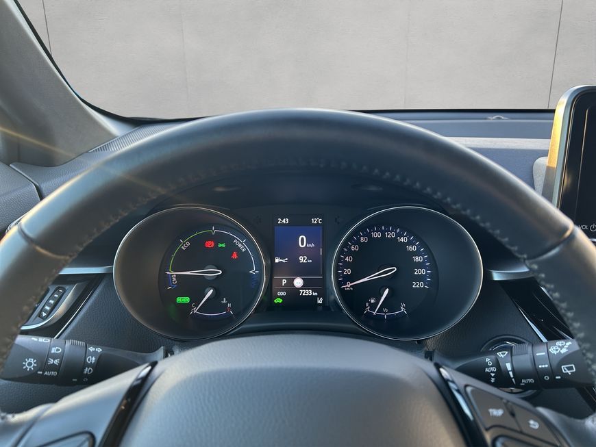 Toyota C-HR 2.0 Hybrid Team Deutschland