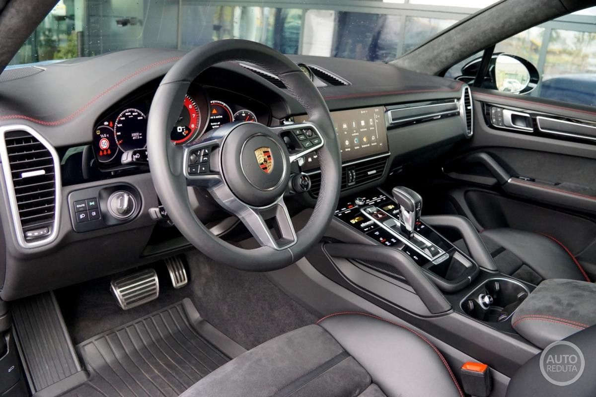 Porsche Cayenne Coupe GTS Panorama  BOSE