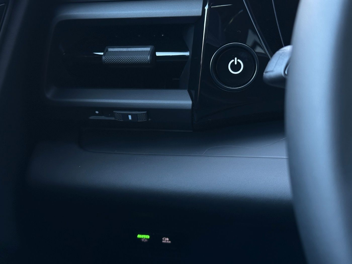 Porsche Macan Turbo - Samsaru's Car Outlet