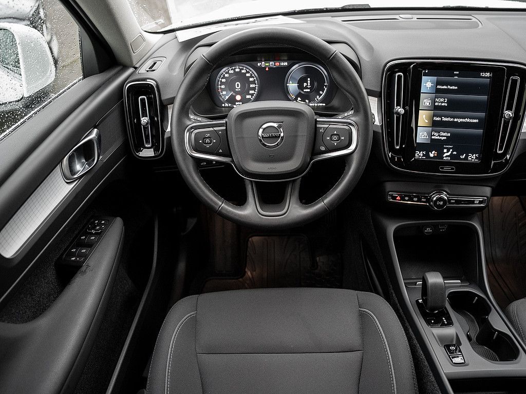 Volvo XC40 T4 Recharge Inscription Expression