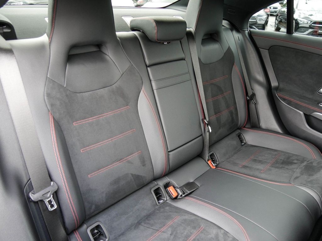Mercedes-Benz CLA 220 4MATIC Coupé - Samsaru's Car Outlet