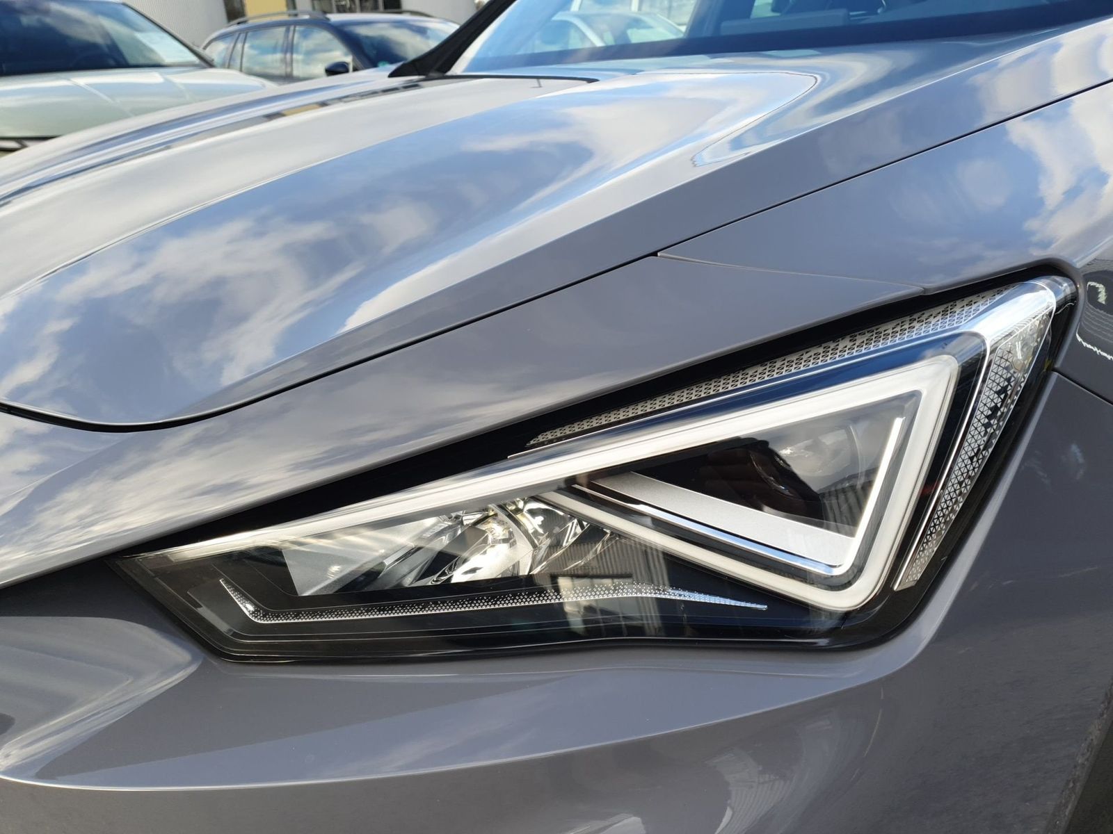 Cupra Formentor VZ *AHK*BEATS©*KESSY*KAMERA*ACC*NAVI*L