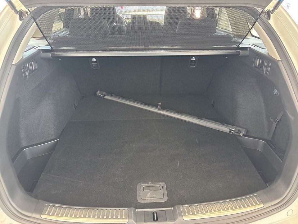 Mazda 6 Kombi Exclusive-Line 2.5i BOSE+HEAD-UP+MATRIX+