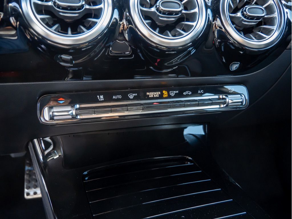 Mercedes-Benz CLA 250 SB 4M AMG Sport Advanced Plus - Samsaru's Car Outlet