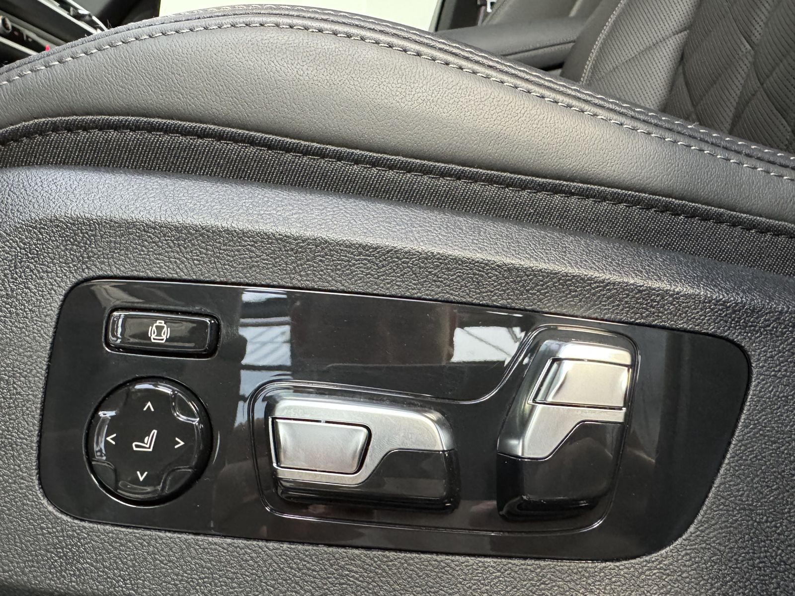 BMW X5 xDr40d M Sport Pro 22Zoll Luftfeder AHK ACC