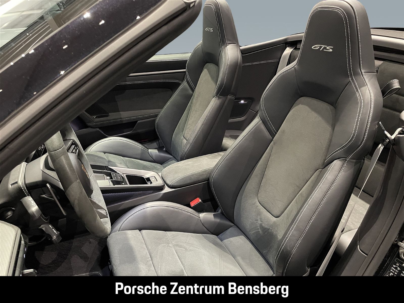 Porsche 911 Carrera 4 GTS Cabriolet Burmester Lift 18Weg