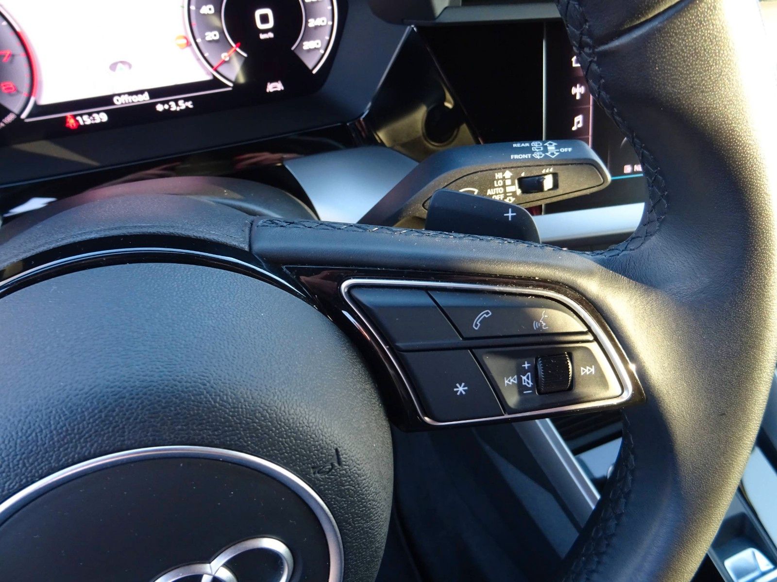 Audi A3 Sportback30TFSI S line NaviLEDSHZ Virtuell