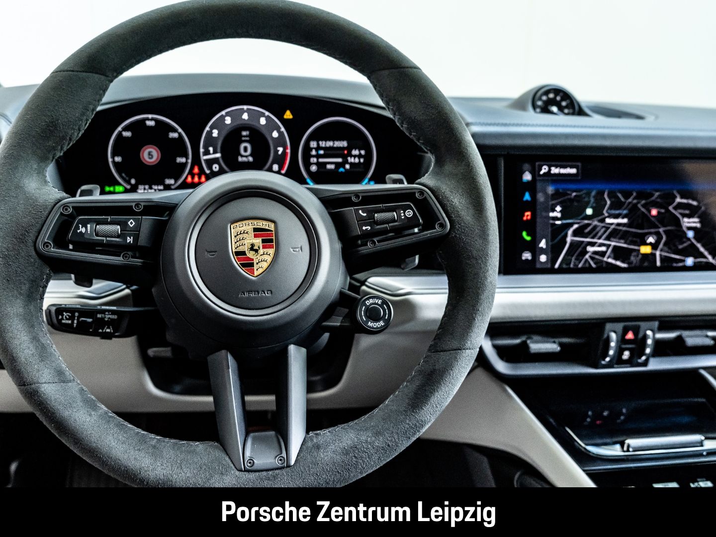Porsche Cayenne S Coupe HD Massage PDCC InnoDrive HeadUp