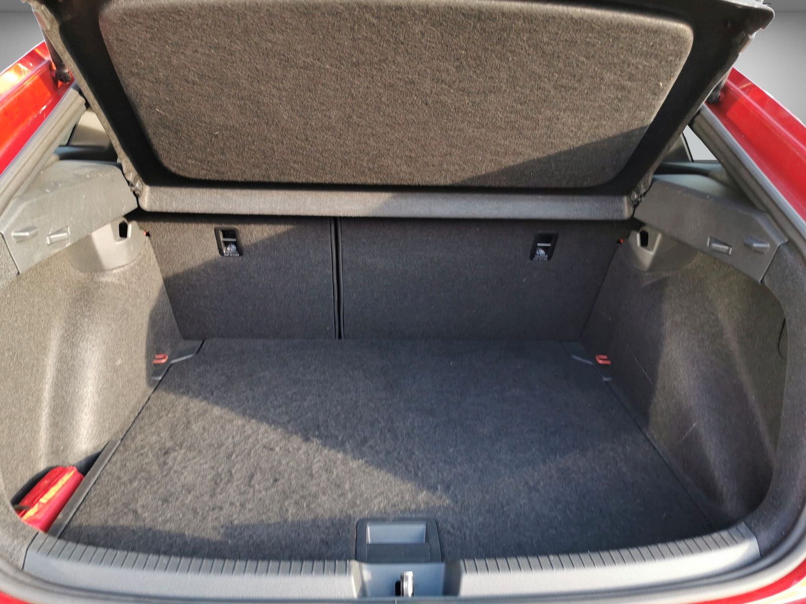 Volkswagen Taigo R-Line 1.0 TSI DSG Black - Samsaru's Car Outlet