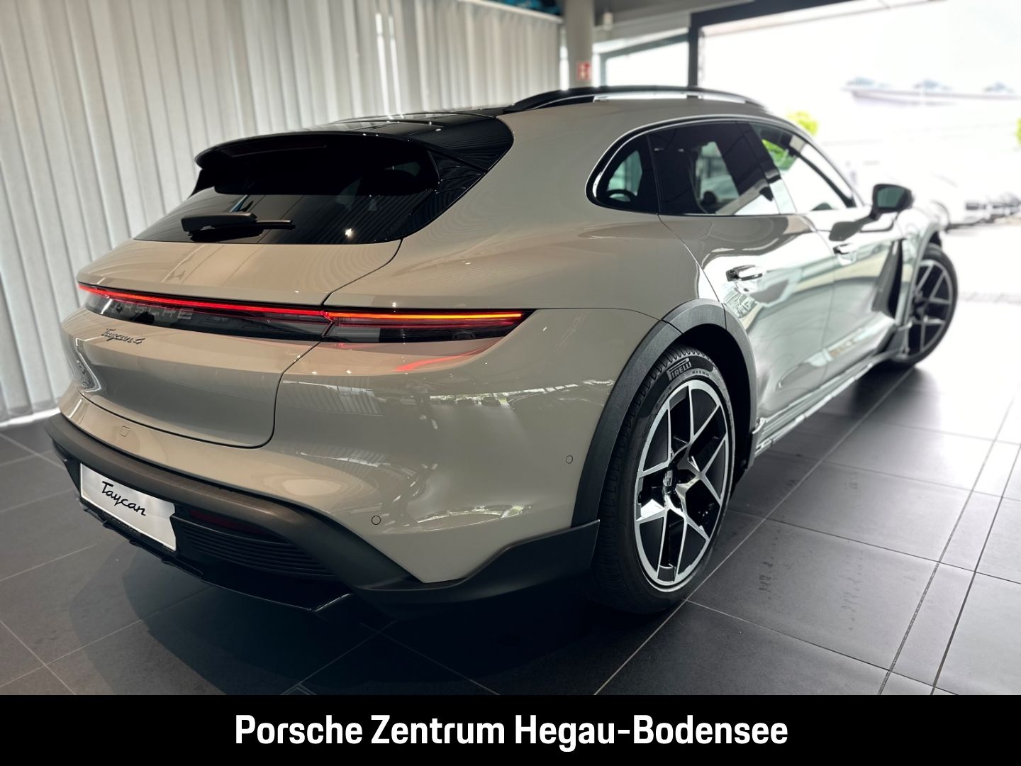 Porsche Taycan 4 Cross Turismo/Offroad Design Paket/LED/