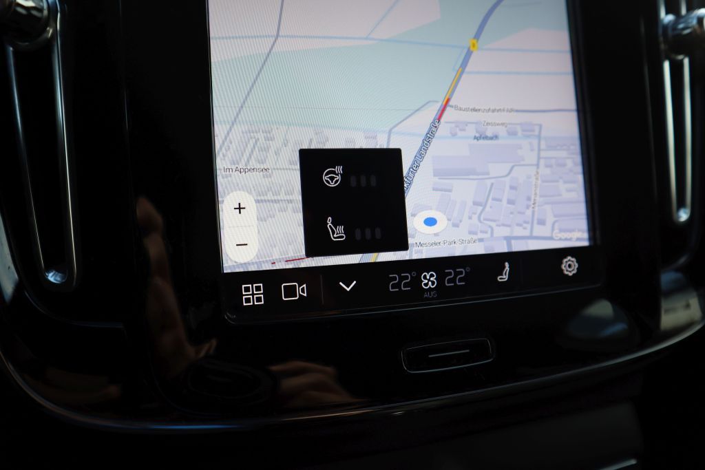 Volvo XC40 Recharge 78 kWh Twin Motor Plus|AHK|NAVI|