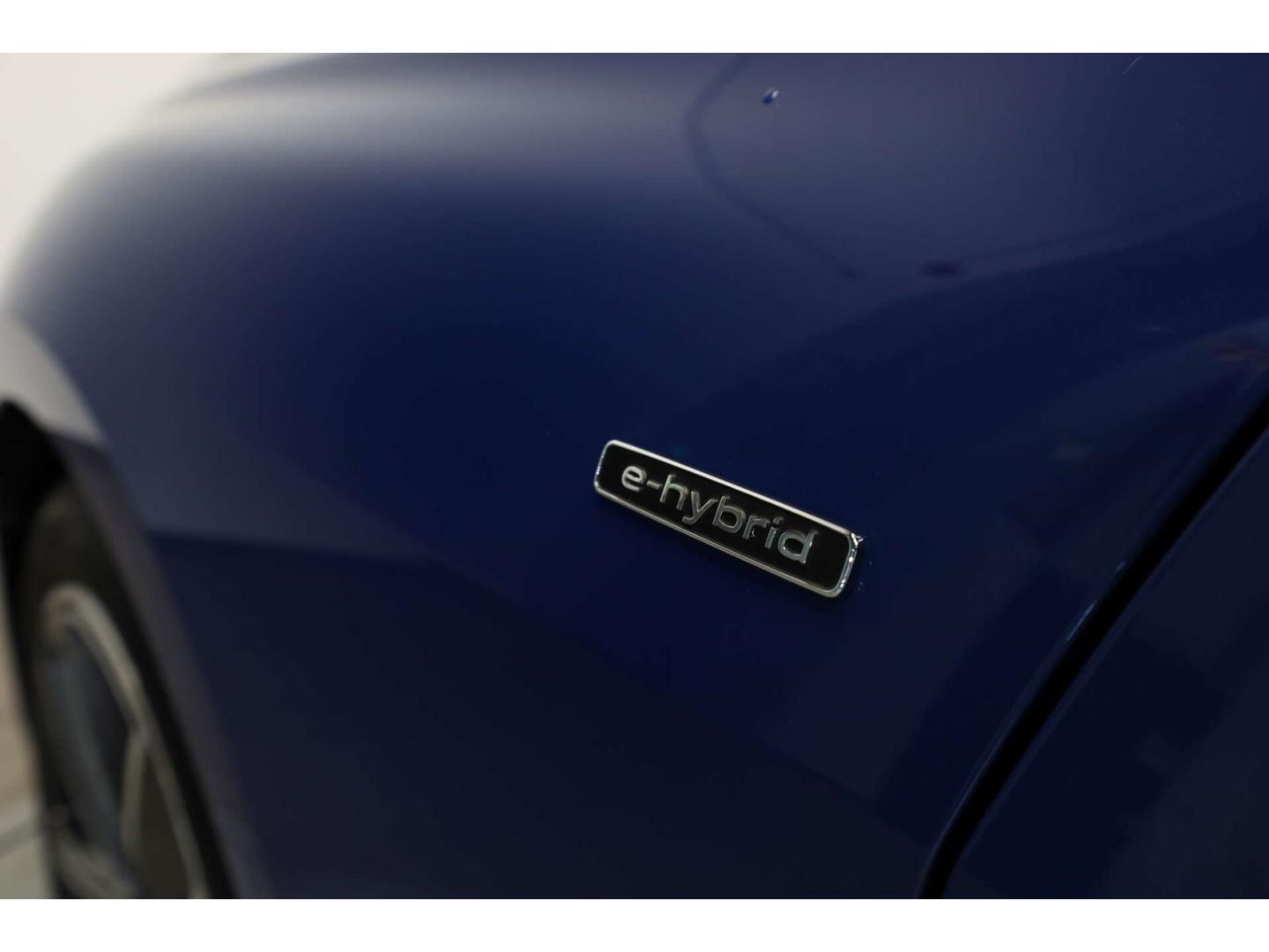 Audi A5 Avant e-hybrid quattro S line AHK/P-Dach/360
