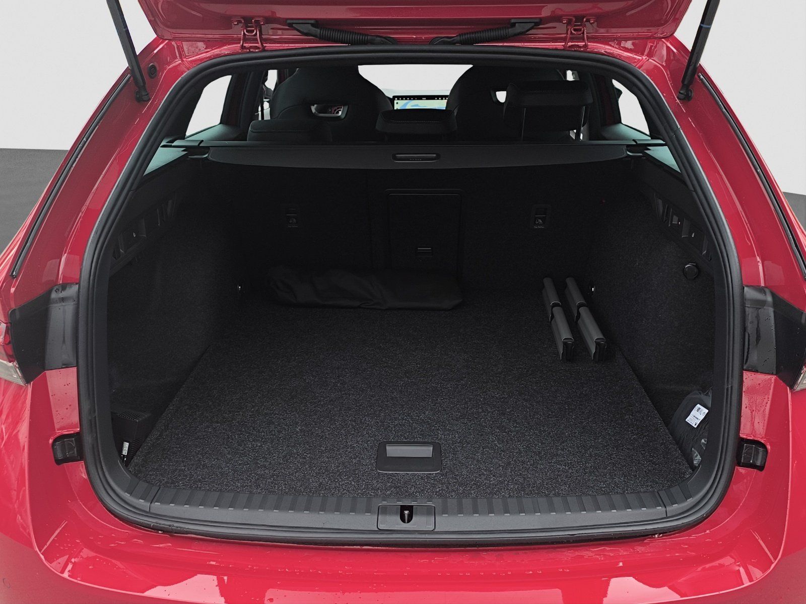 Skoda Octavia Combi 2.0 TSI DSG 4x4 Sportline AHK NAV