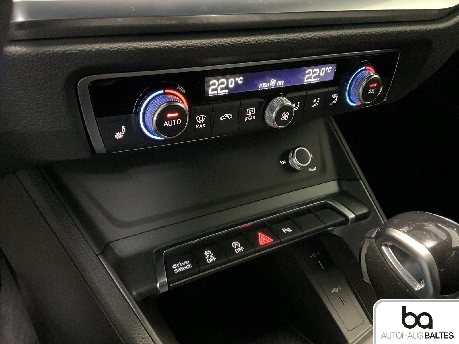 Audi Q3 Sportback 40 TDI quattro S line - Samsaru's Car Outlet