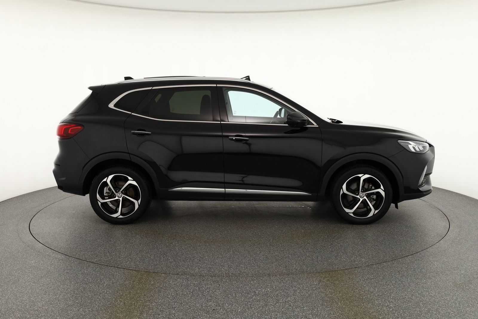 MG HS 1.5 T-GDI Luxury Aut. LED ACC Navi Pano