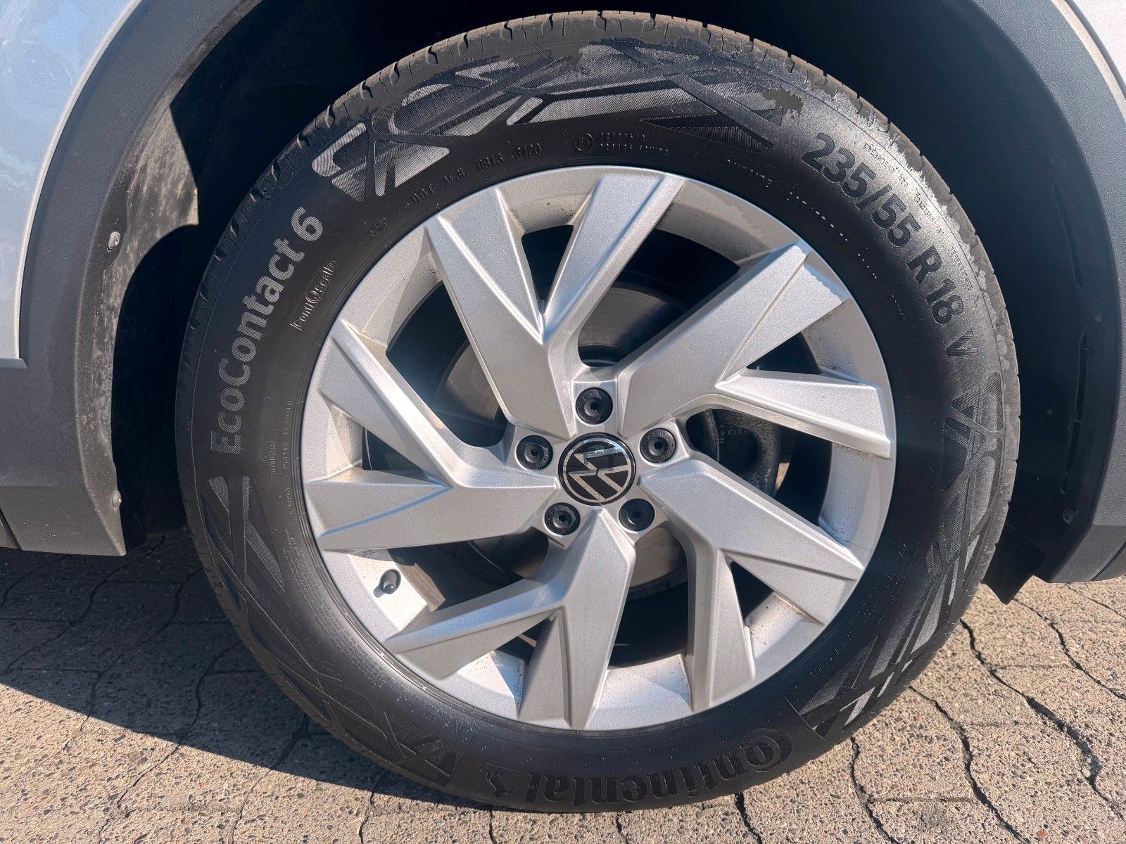 Volkswagen Tiguan Elegance 2.0 TDI Automatik - Samsaru's Car Outlet