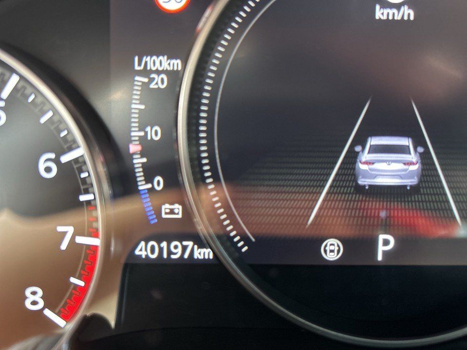 Mazda 3 "Selection" "X" DES-P" "PRE-P" "BOSE"