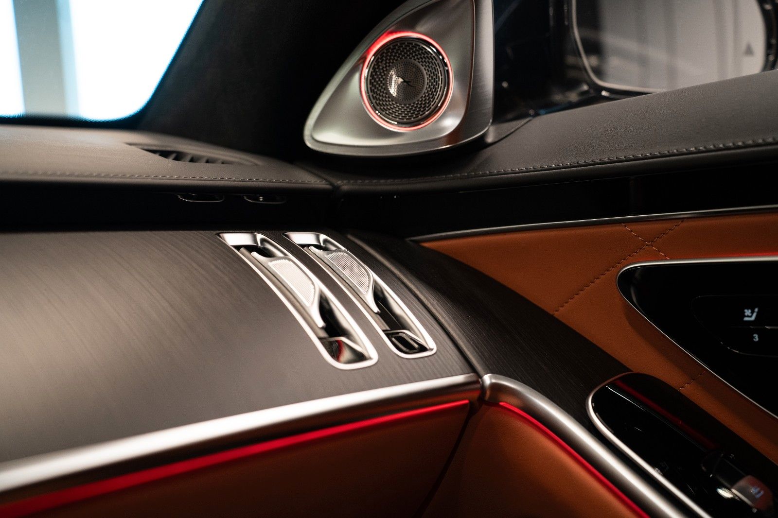 Mercedes-Benz S Burmester - Samsaru's Car Outlet