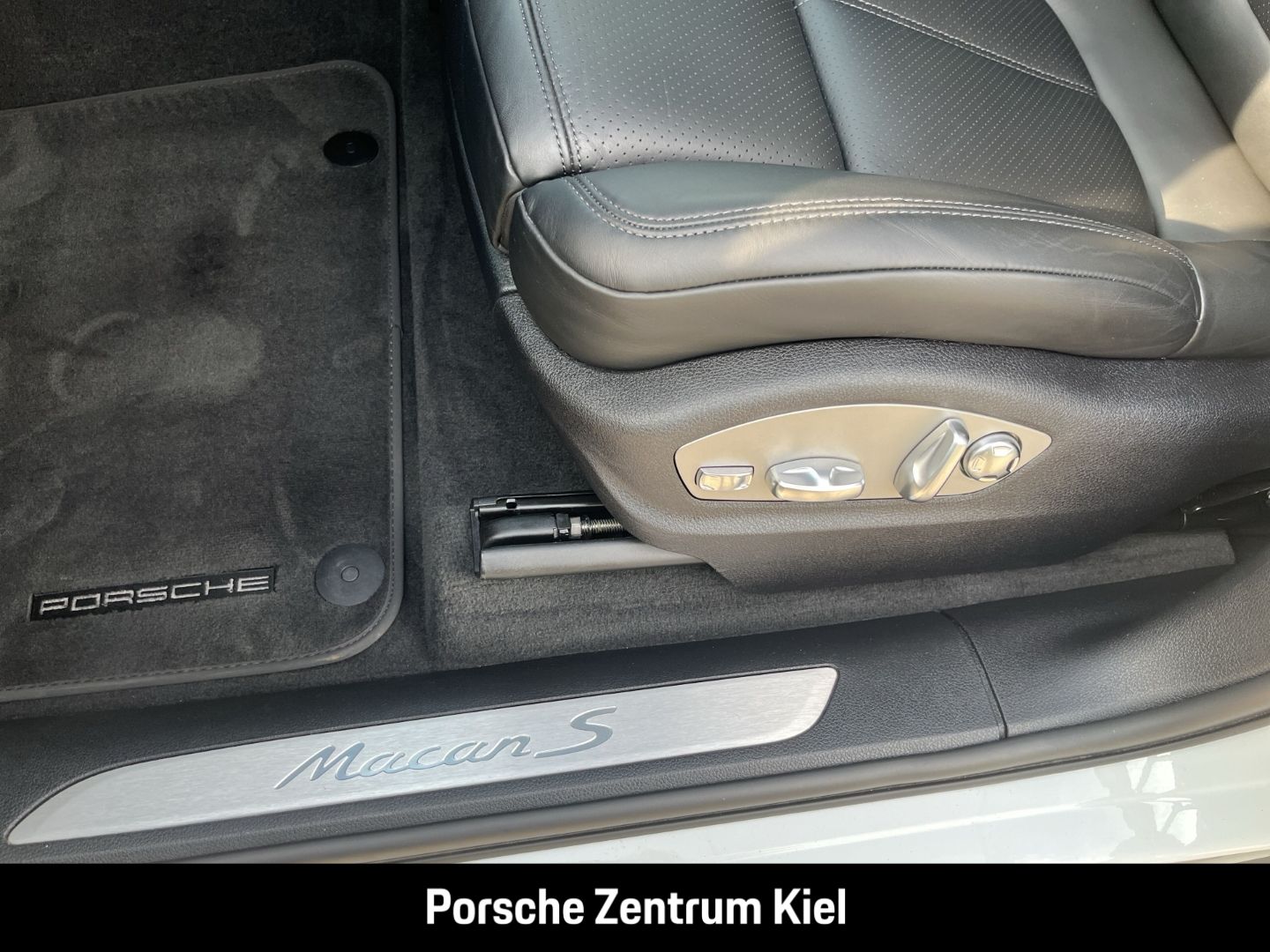Porsche Macan S BOSE Panorama Luftfederung Surround-View