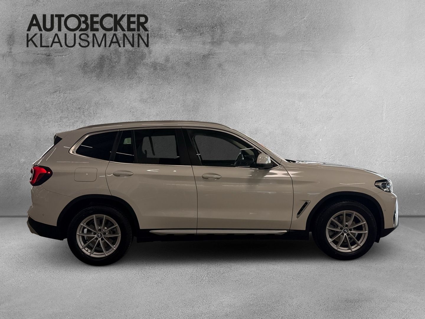 BMW X3 xDRIVE 20d AUTOMATIK LC PLUS - Samsaru's Car Outlet