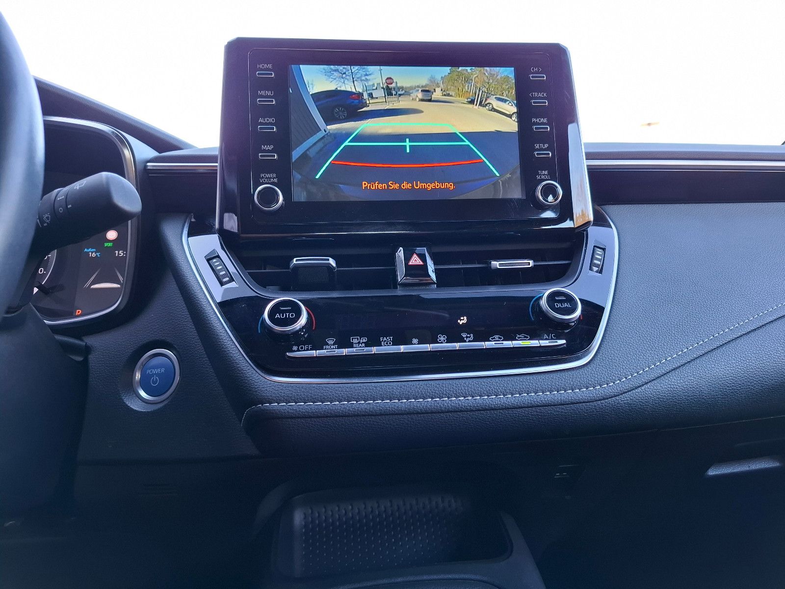 Toyota Corolla 1.8 Hybrid - Samsaru's Car Outlet