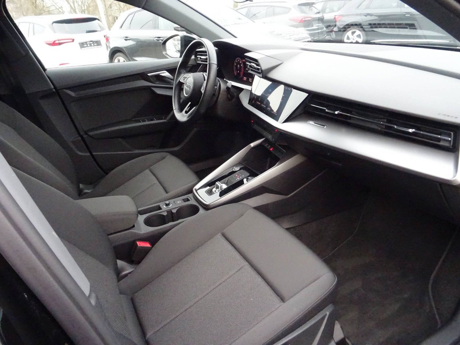 Audi A3 Sportback 30 TFSI S line Navi LED SHZ Virtual